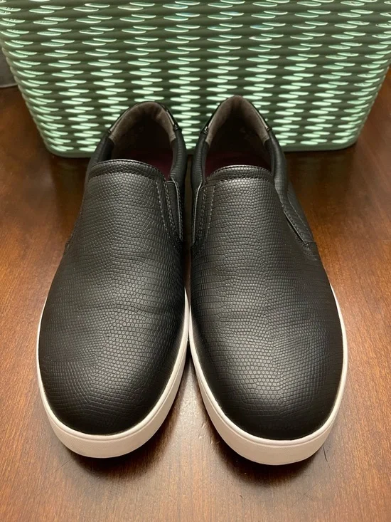 NWOT Dr. Scholl's Black Perforated Slip-On Sneaker with White Sole - Picture 2 of 7